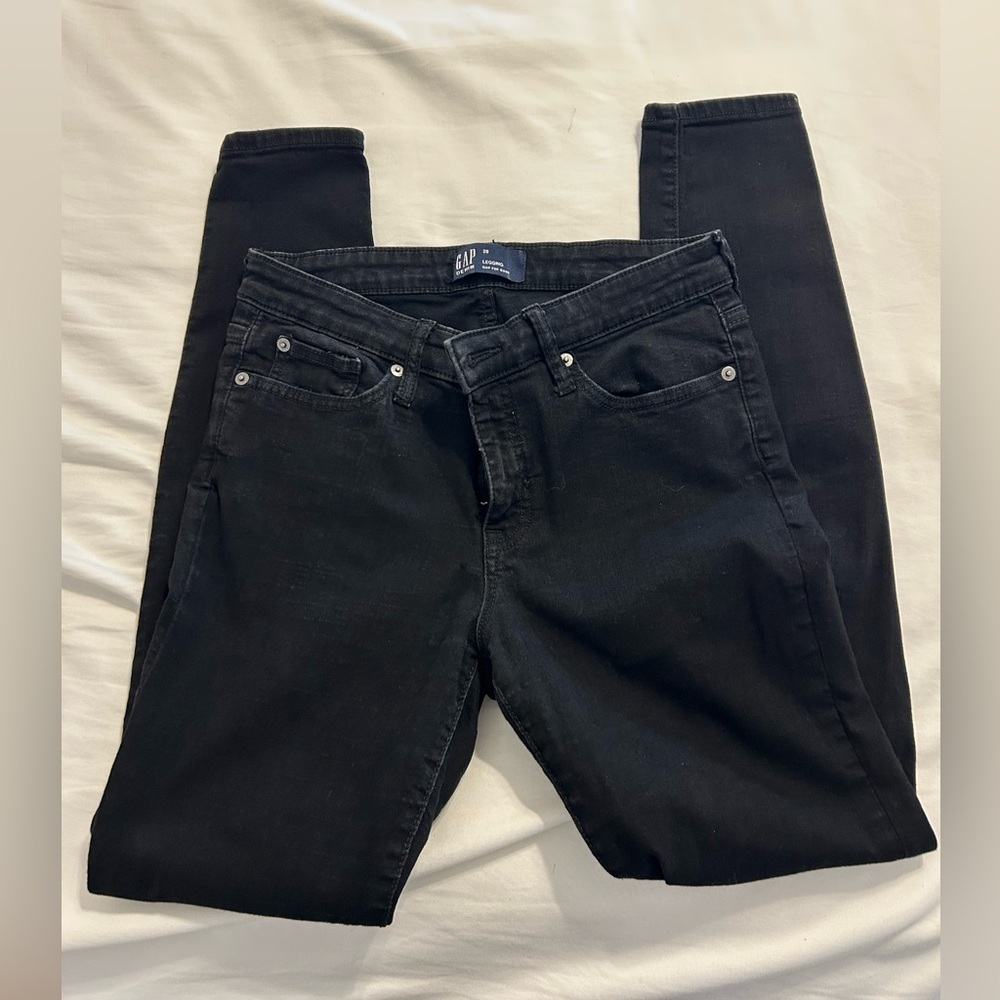 Women’s Gap Black Stretch Skinny Leggings/Jeans! Like-new. Only wore 1x.
